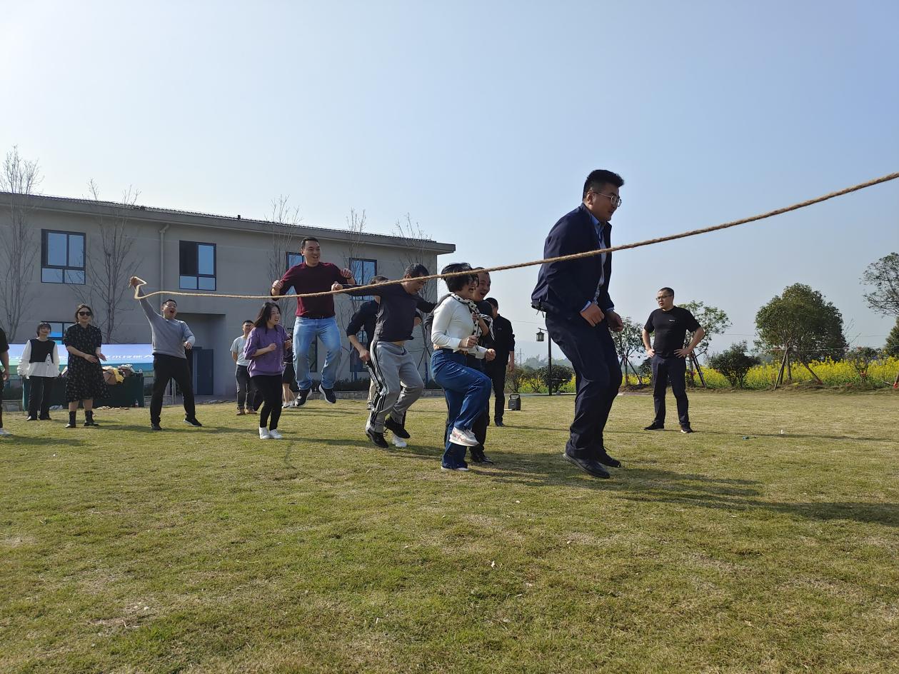 56911446256da4bf5a0532777e580a3