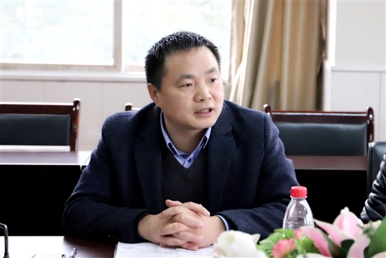 \10.10.1.11宣传部数码照片8年下学期 月81130创新创业科技园第七批项目入驻签约仪式新闻图IMG_1074_副本.jpg