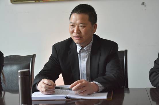 巫溪县委常委,副县长牟宏代表县委县府感谢我校对巫溪教育的关心和